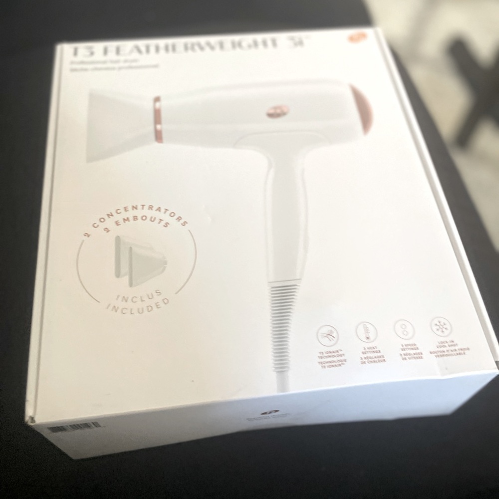 T3 featherweight hair dryer